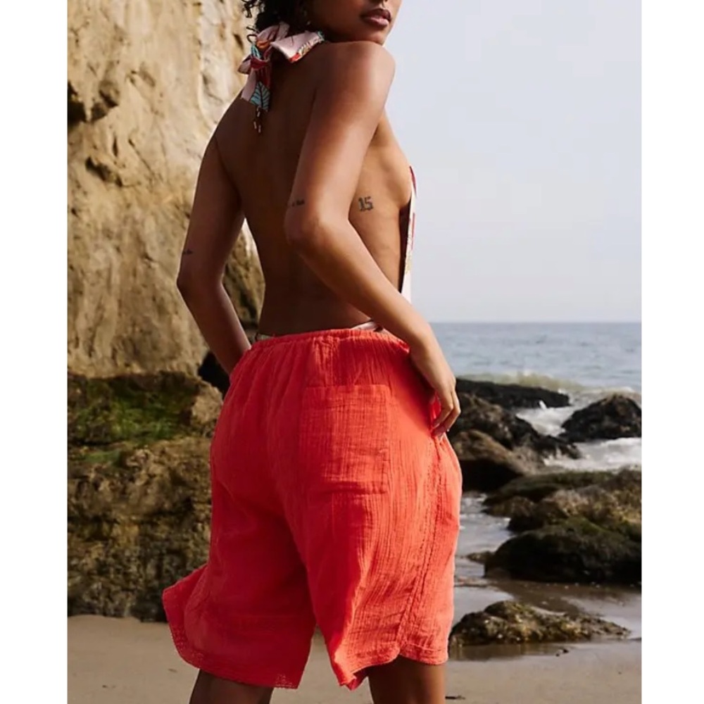 NWOT Seaside shorts by Free People in size Small - Picture 5 of 7